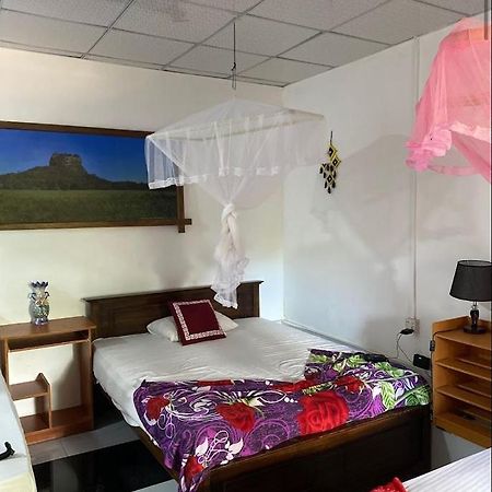 Sigiriya Second Hostel Sigirija Zewnętrze zdjęcie